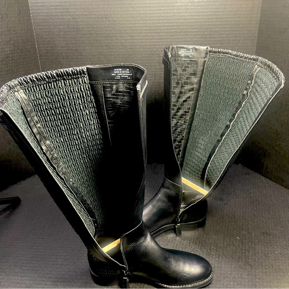 BNWT Cole Haan Grand 360 Black Tall Cozy Flexible Calf 5M PRICE FIRM!!!!!!!!!! - Picture 7 of 16